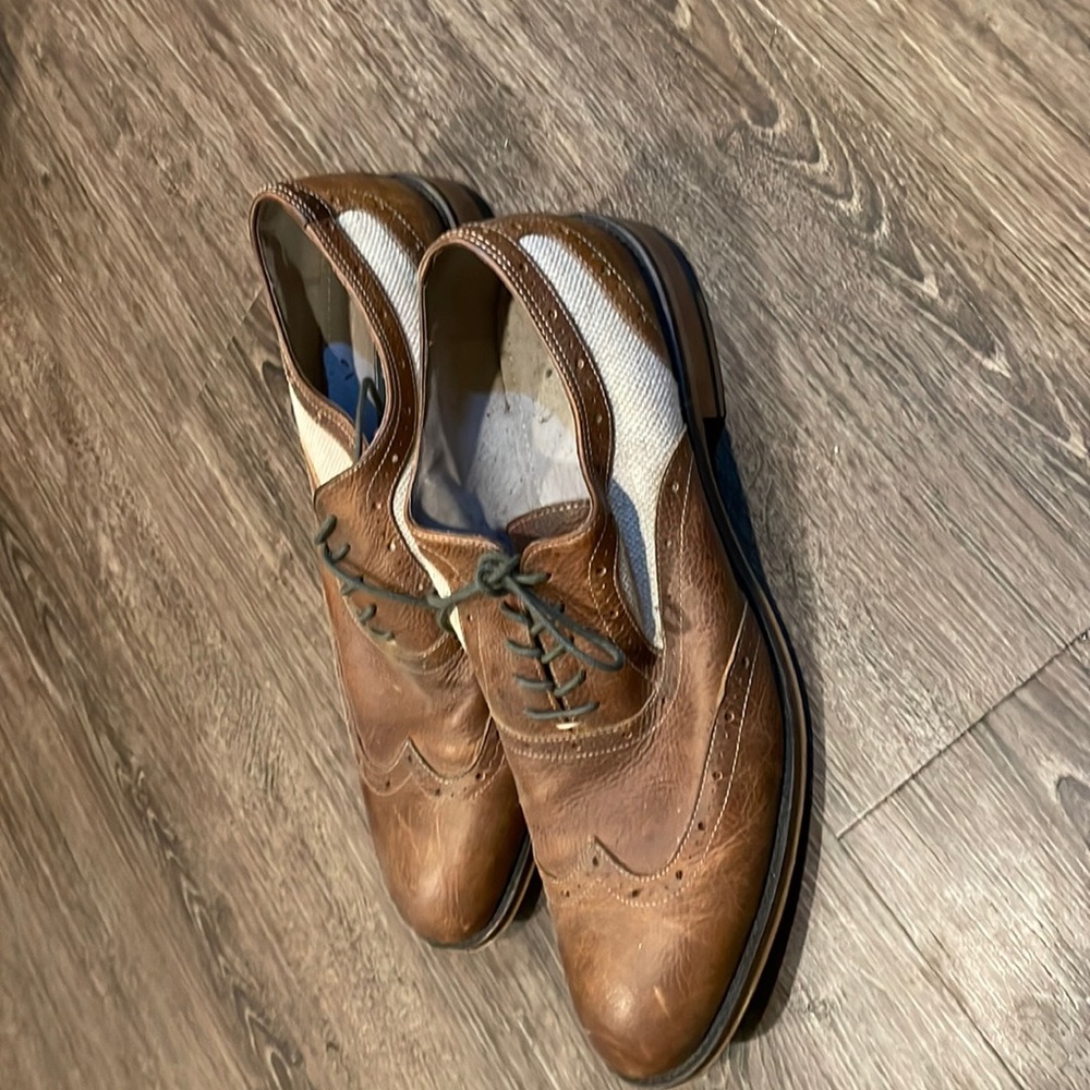 Brown dress shoes